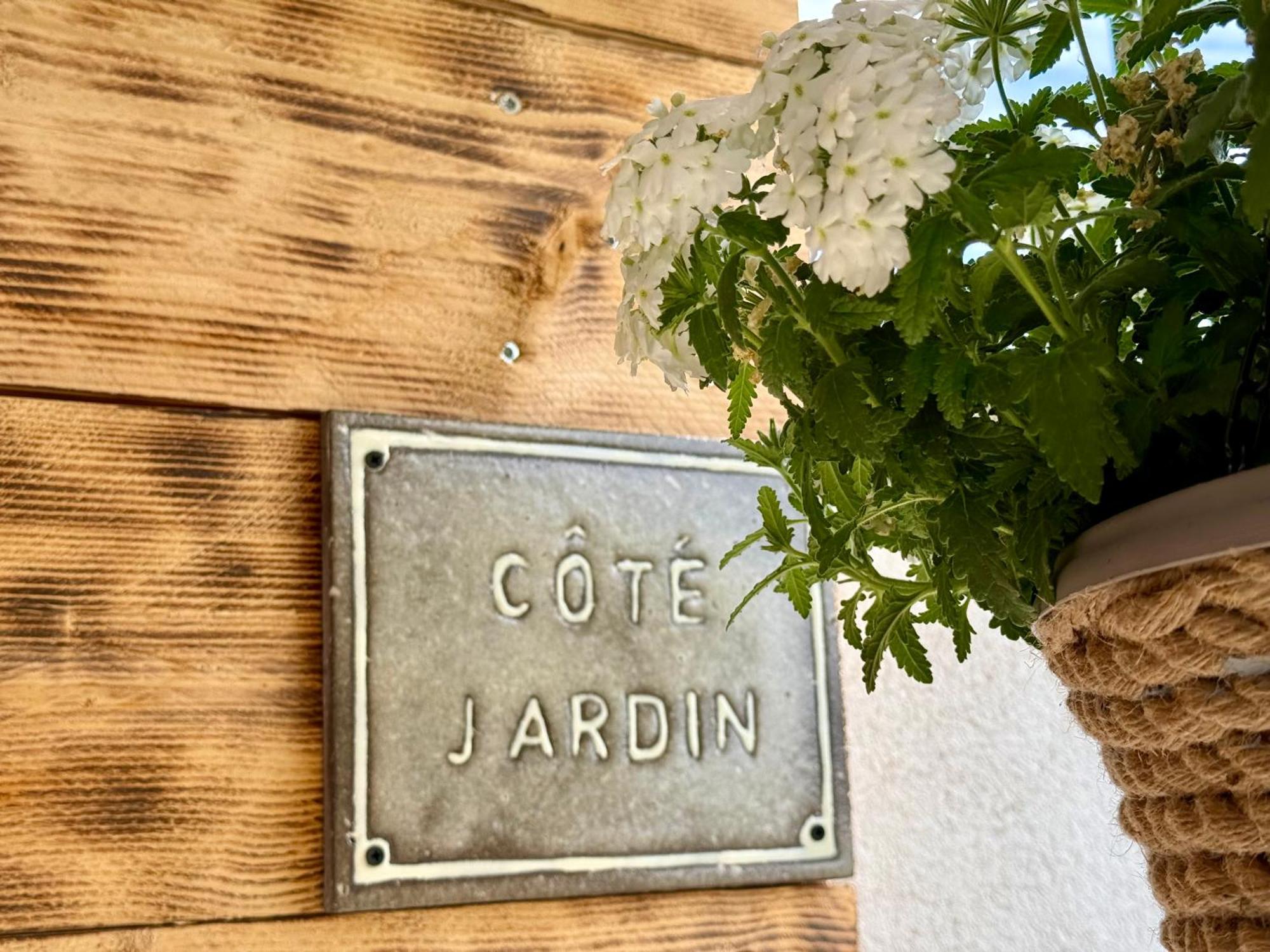 Une Nuit En Luberon Puyvert Exterior photo